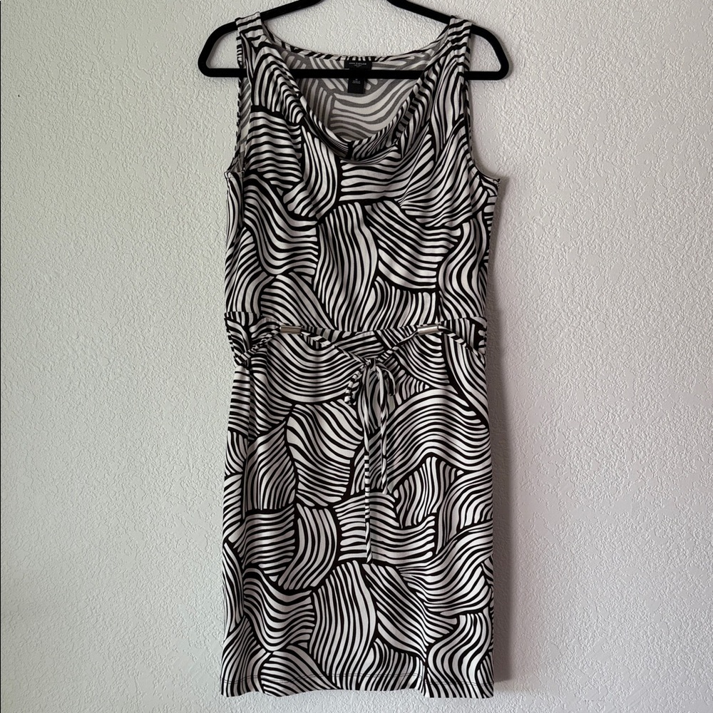 Ann Taylor Brown and White Wave Pattern Midi Dress